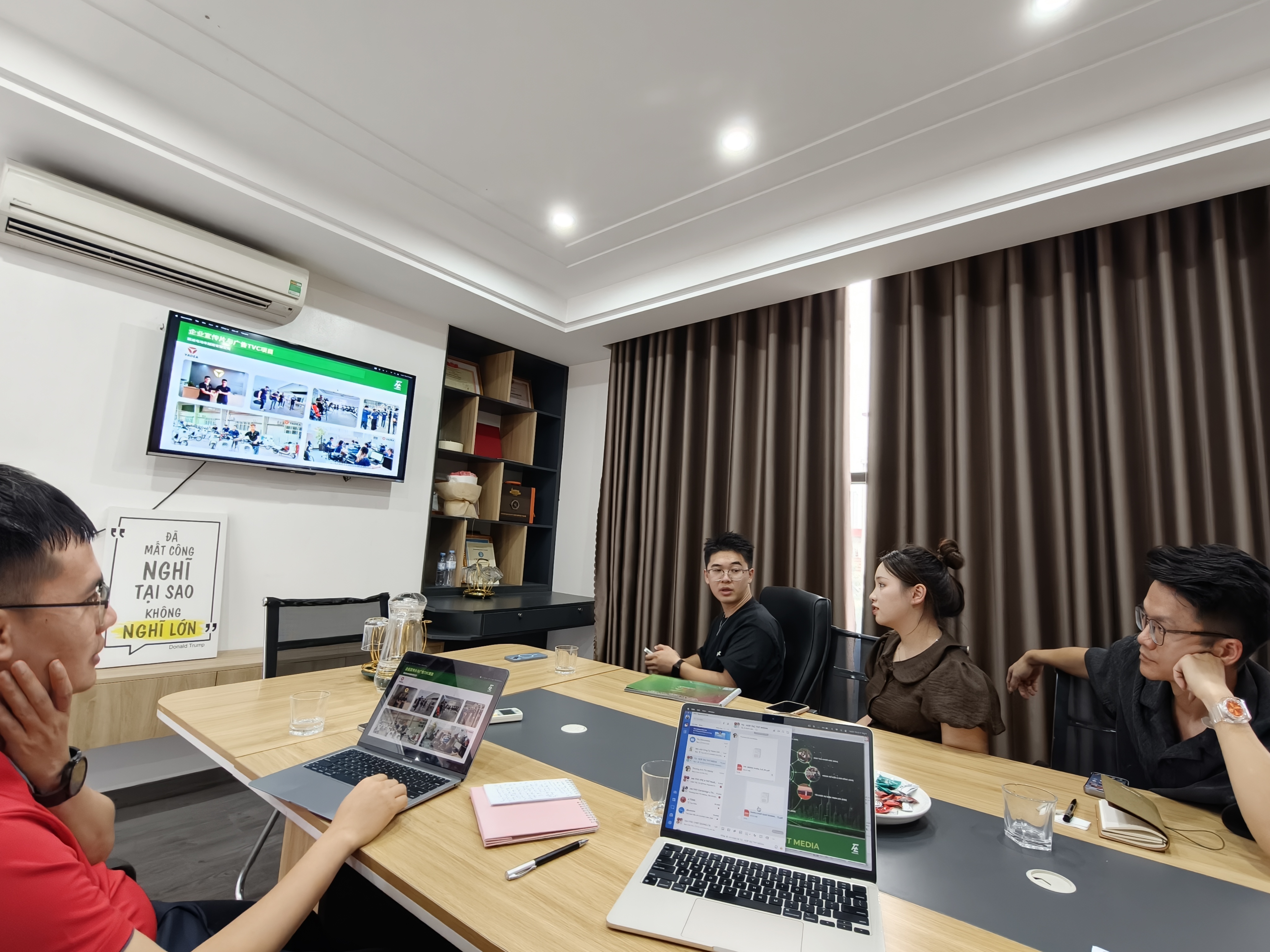 Tư vấn khách hàng truyền thông THT media