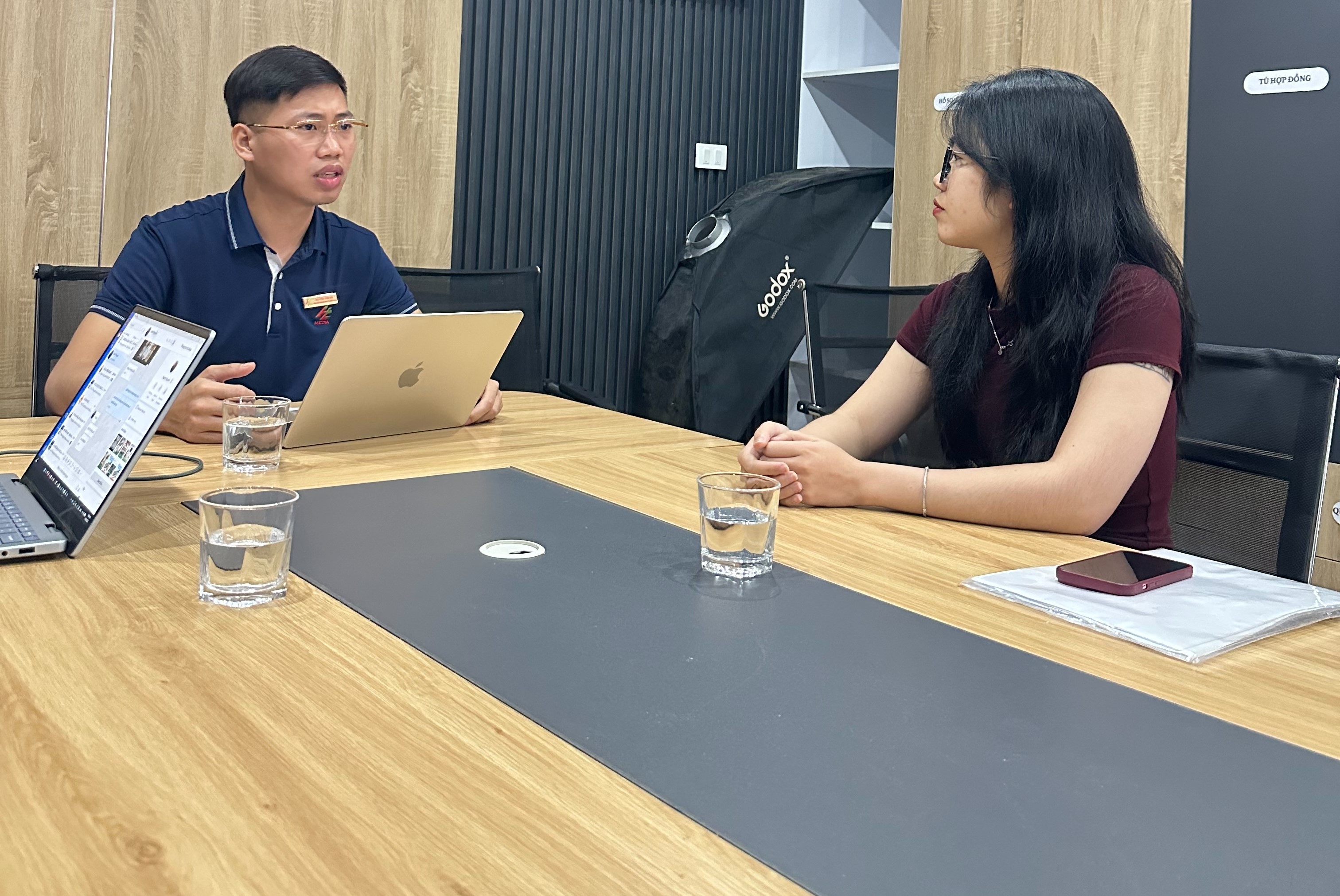 THT Media tư vấn chiến lược thương hiệu cá nhân trực tiếp cùng khách hàng