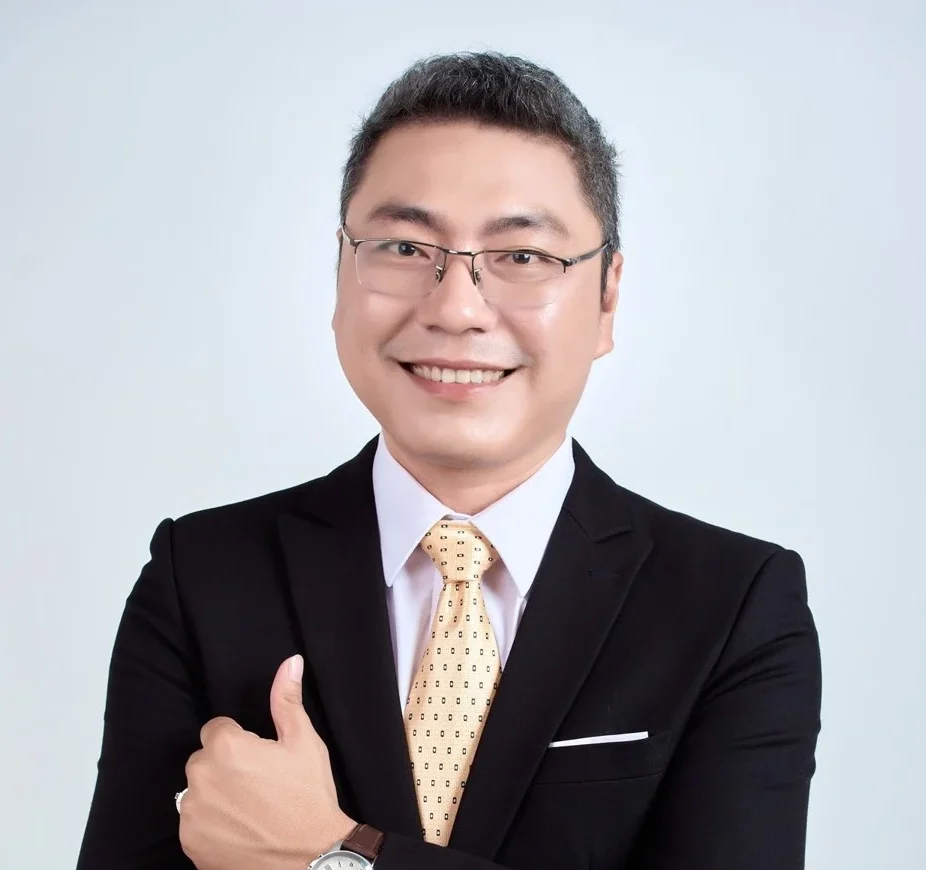 Mr. Tùng