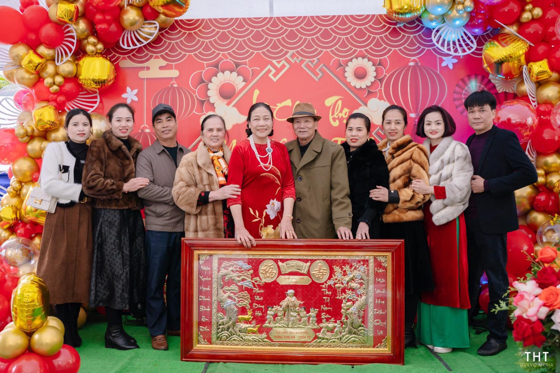 Quay chụp lễ mừng thọ