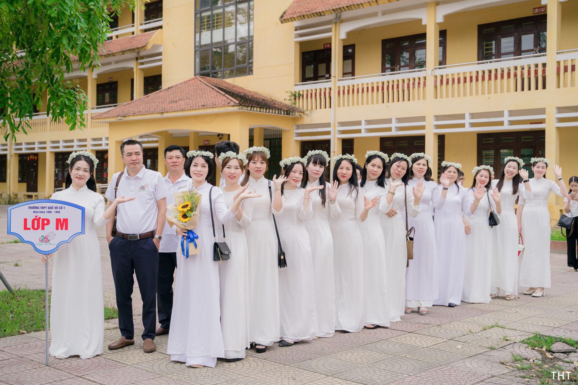 Quay, chụp họp lớp — ảnh hậu trường 1