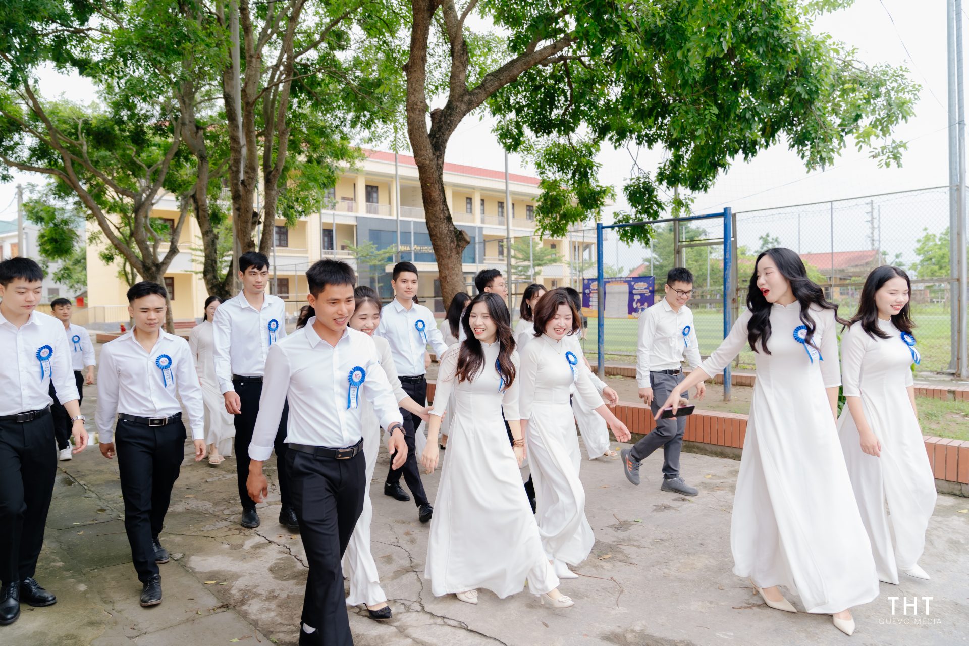 Chụp Ảnh Sự Kiện Họp Lớp – Lưu Giữ Trọn Vẹn Khoảnh Khắc Ngày Hội Ngộ