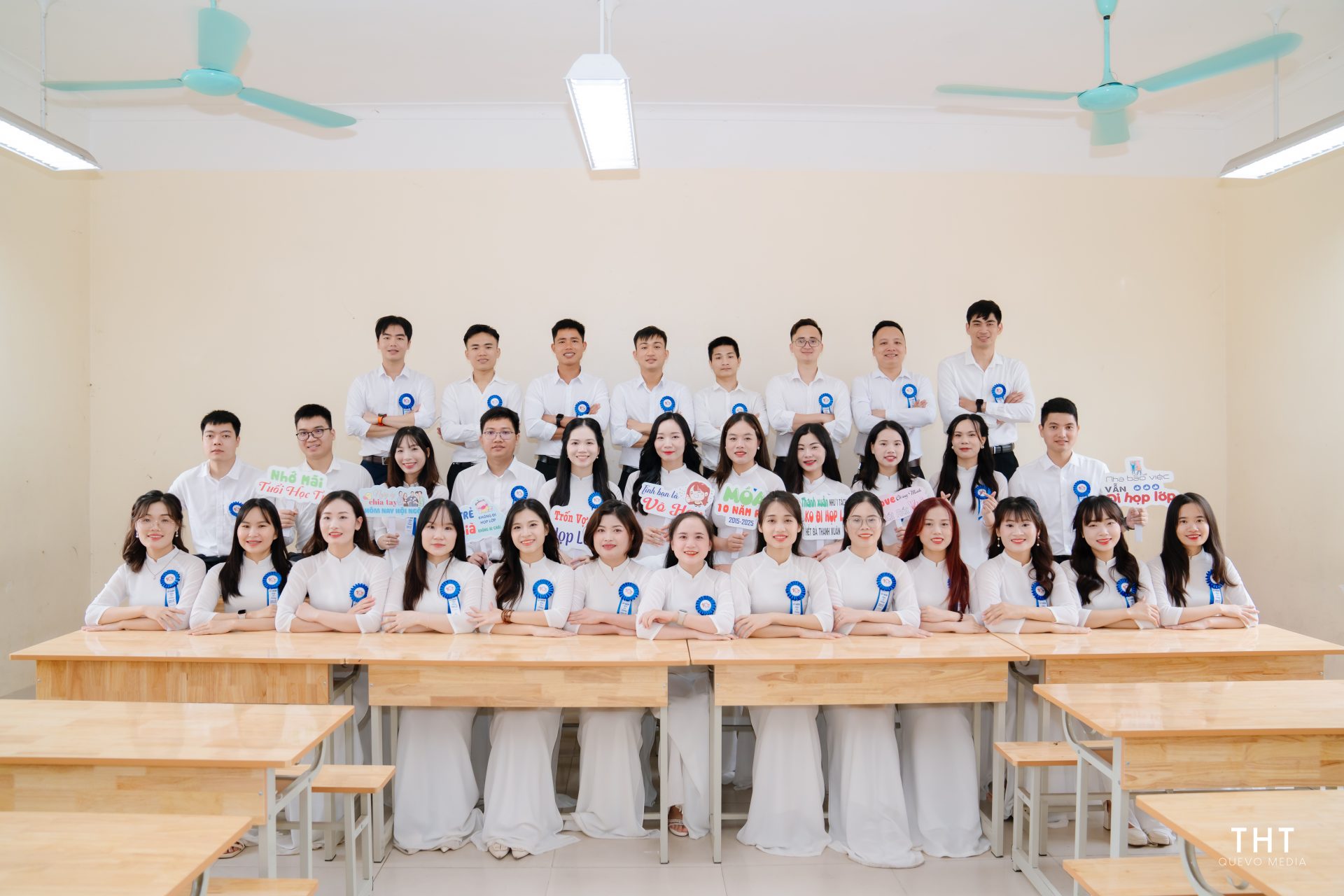 Quay Chụp Họp Lớp – Lưu Giữ Khoảnh Khắc Thanh Xuân Đáng Nhớ