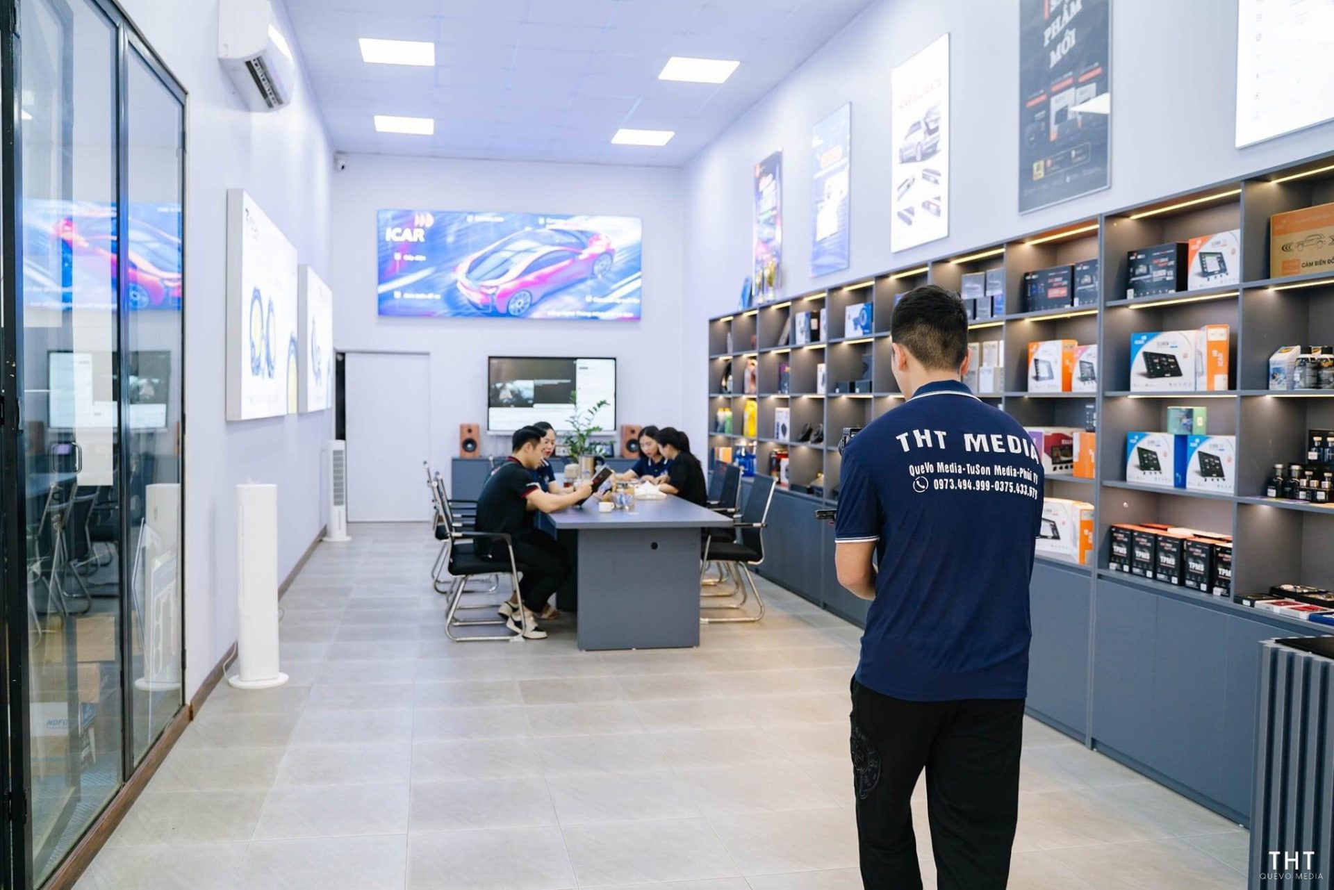 Sáng Tạo TVC Cho Cửa Hàng: Đánh Thức Sức Hút Của Thương Hiệu Qu