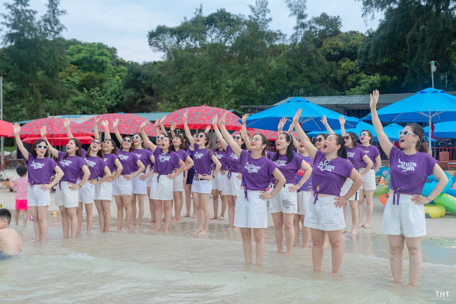 Quay, chụp ảnh du lịch — ảnh hậu trường 7
