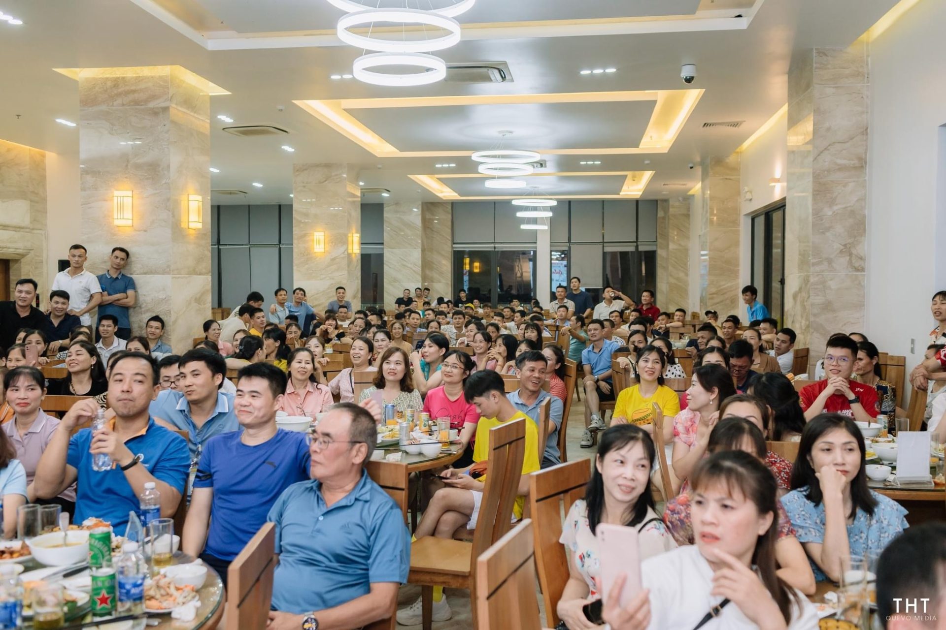 Quay, chụp ảnh du lịch — ảnh hậu trường 10