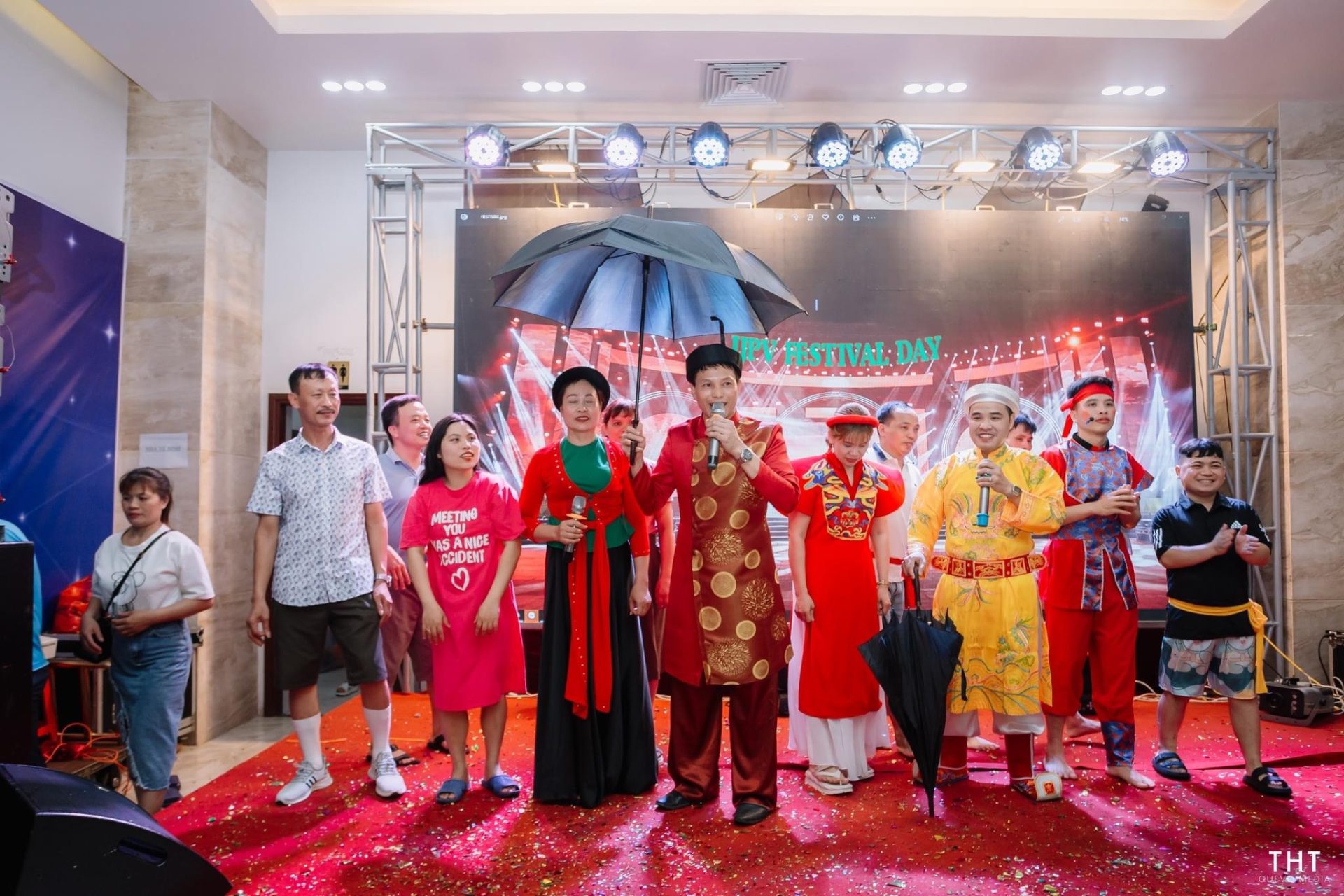 Quay, chụp ảnh du lịch — ảnh hậu trường 15