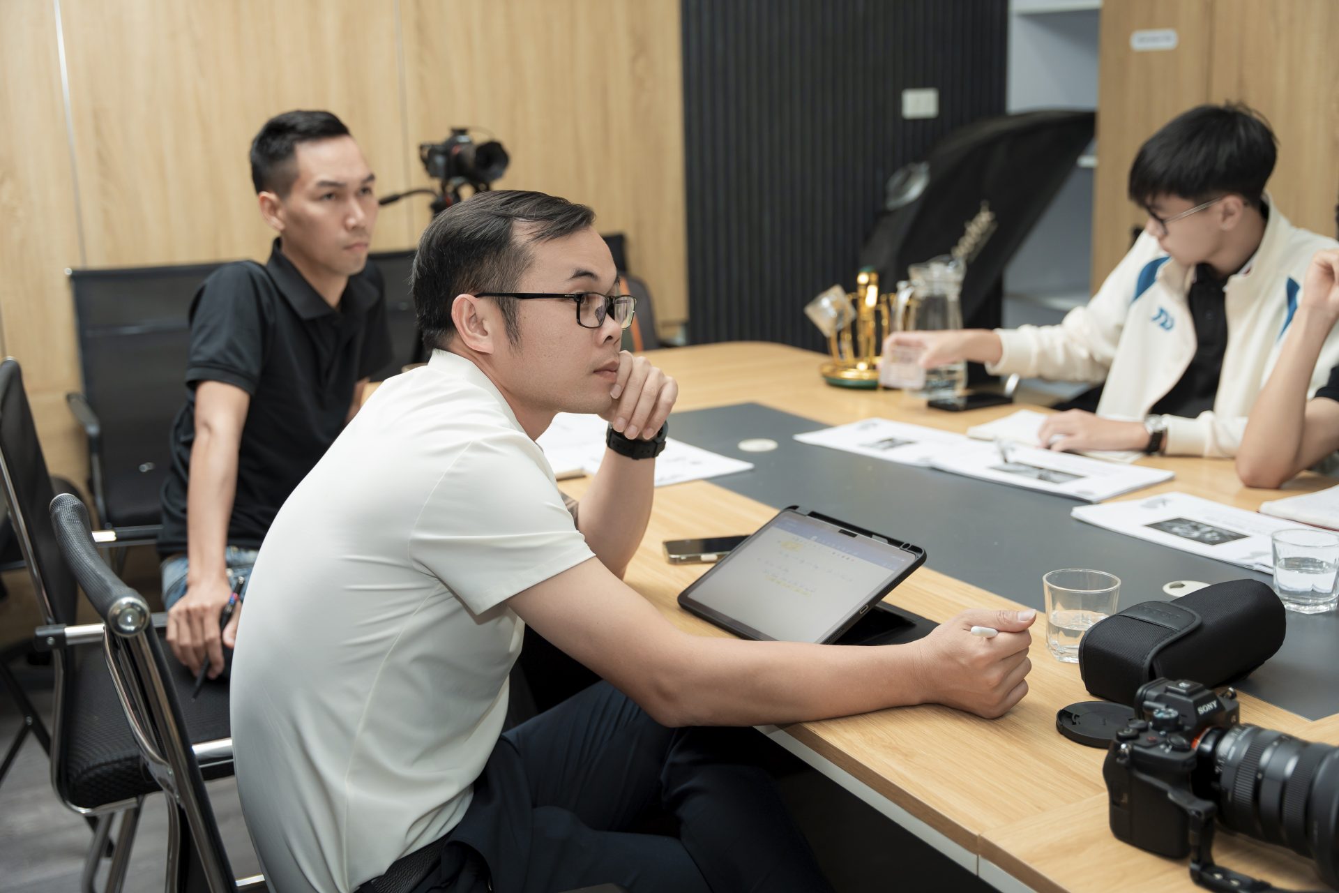 Học sử dụng máy ảnh chuyên nghiệp – Khóa học dành cho người mới bắt đầu và người yêu nhiếp ảnh