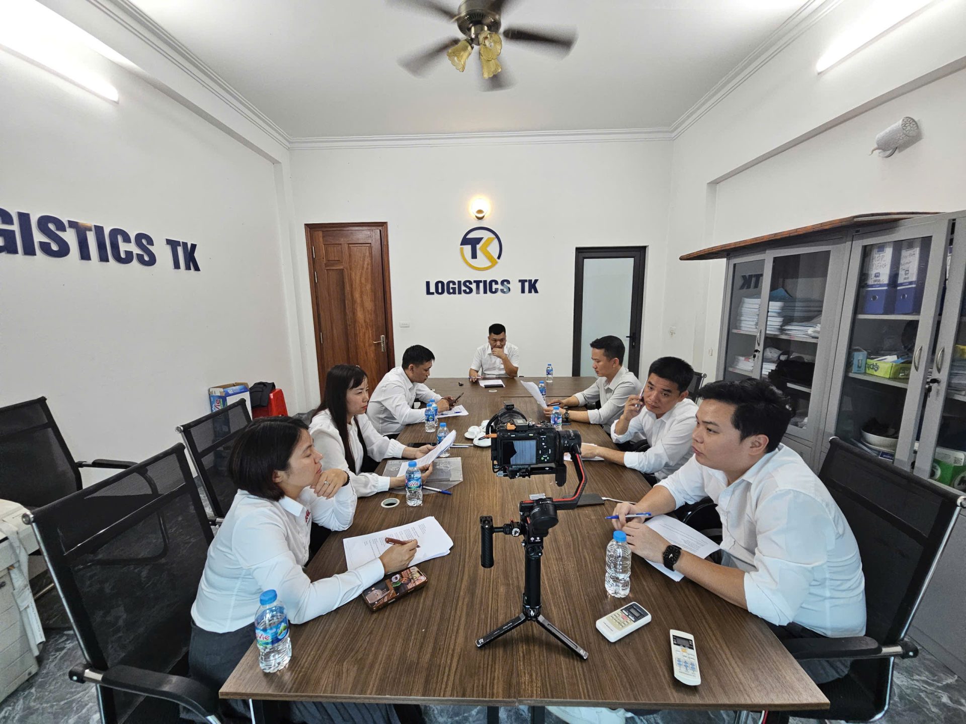 Buổi ký kết hợp đồng chiến lược giữa  Agency Marketing Bắc Ninh THT Media và đối tác doanh nghiệp